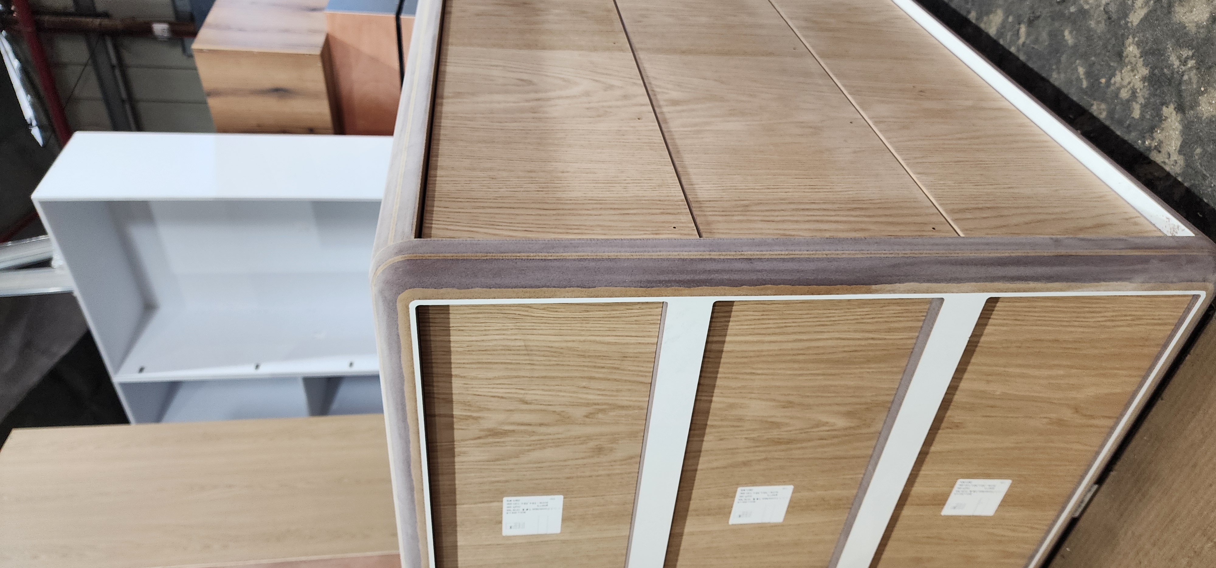 ארון בגדים עץ מלא